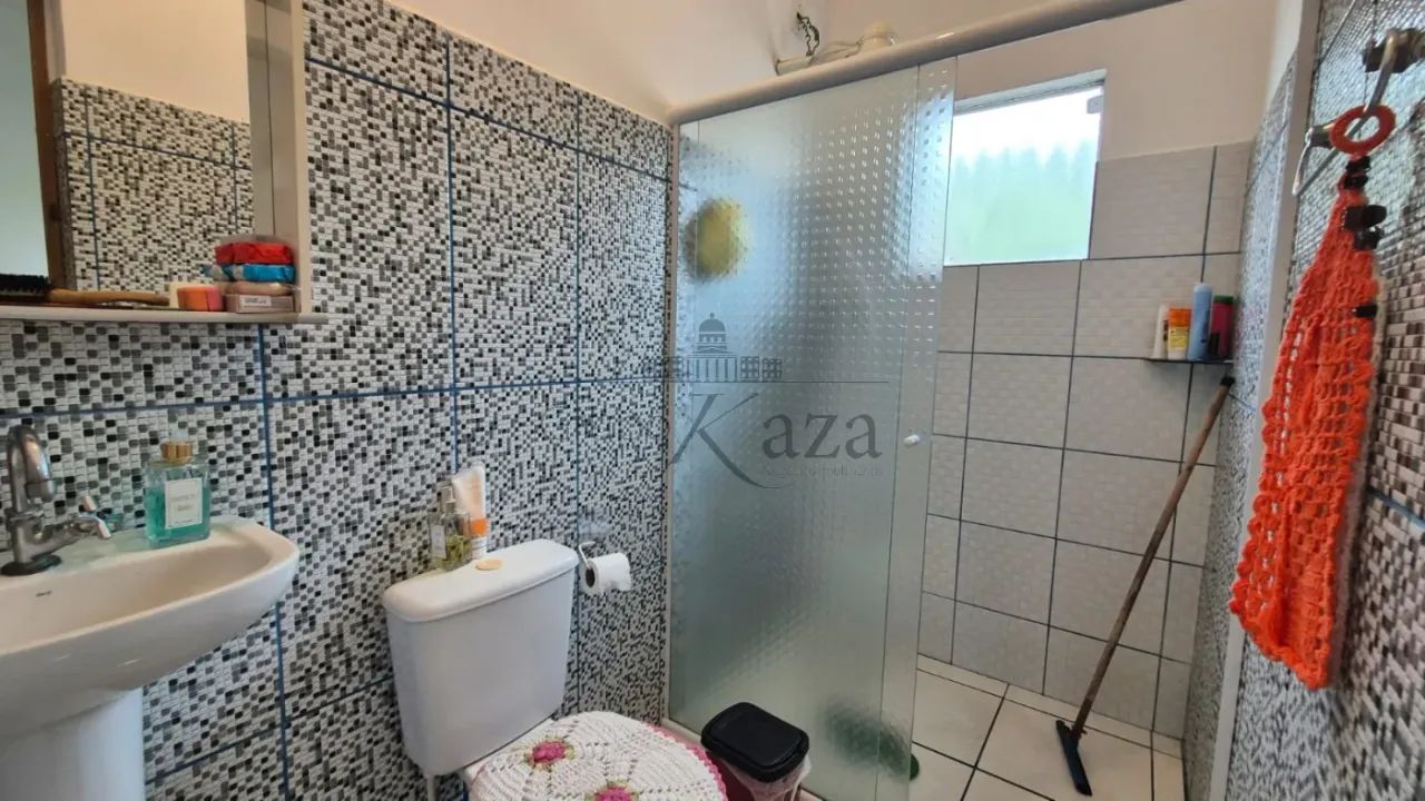 Oportunidade - Chácara - Chácaras Rurais Guararema - Jacareí - 2 Dormitórios - 160m². - Foto 8