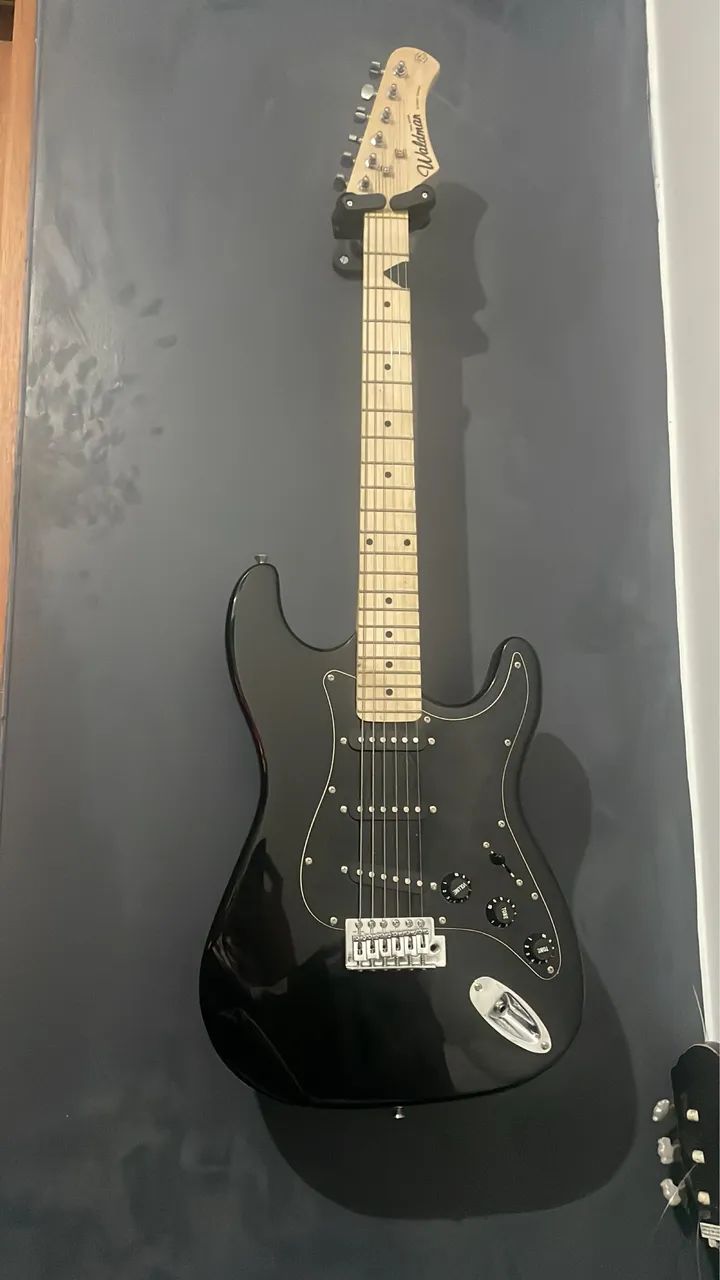 Guitarra Stratocaster da marca Waldman