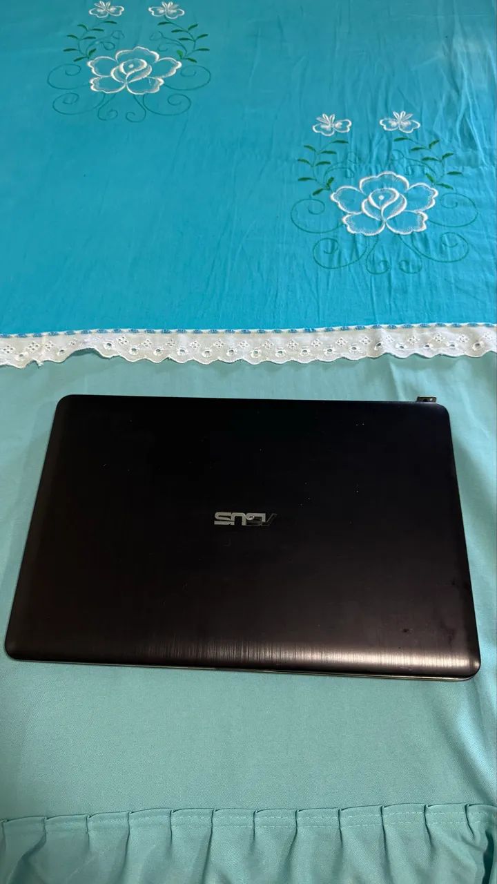Notebook Asus - retirada de peças
