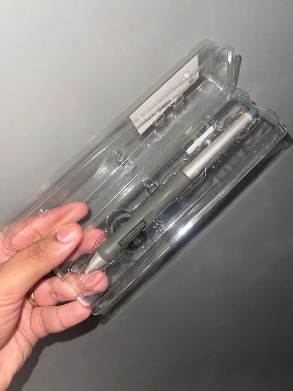 Caneta Wacom Cintiq Zp501E-00A Grip Pen  - Foto 3