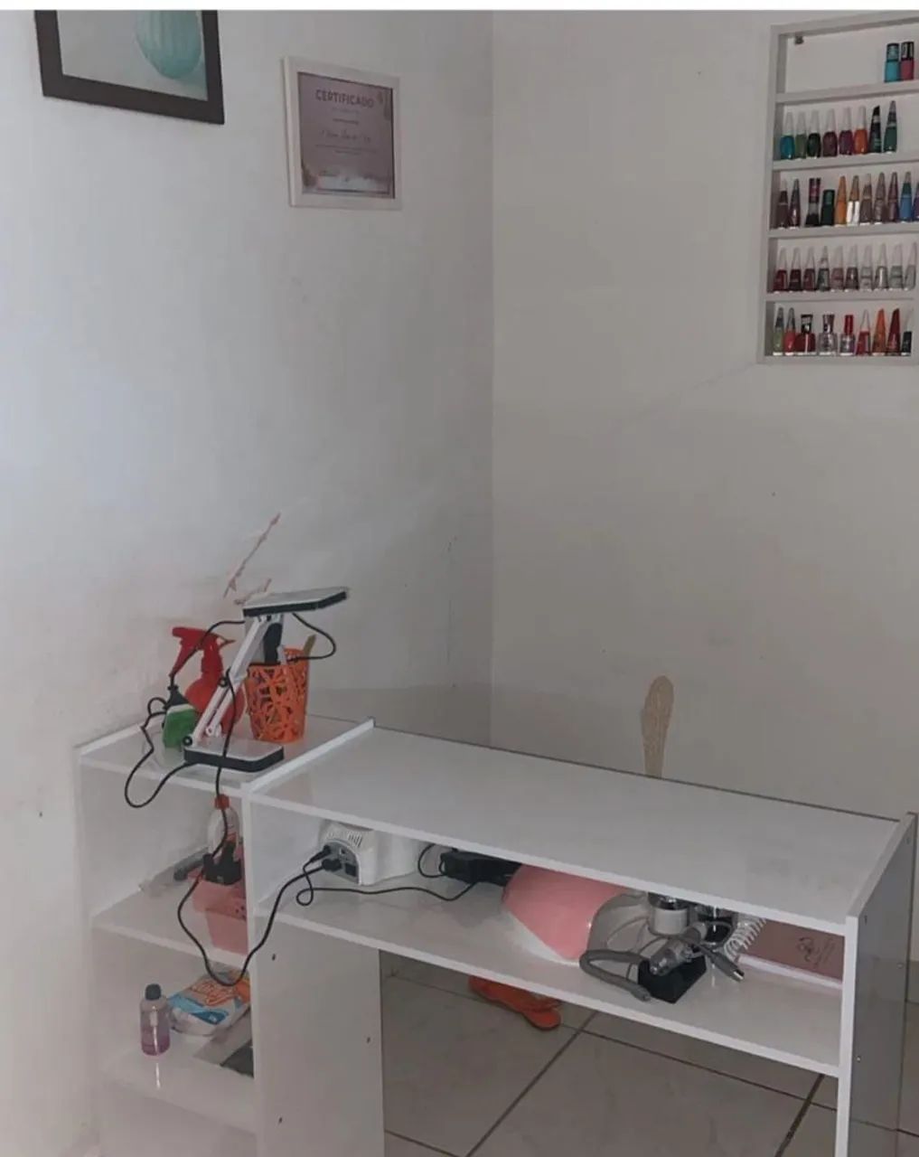 Table for Nail Designer and Manicurist