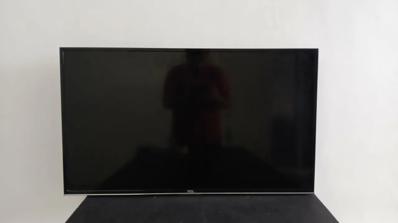 TV TCL com defeito 40 polegadas 