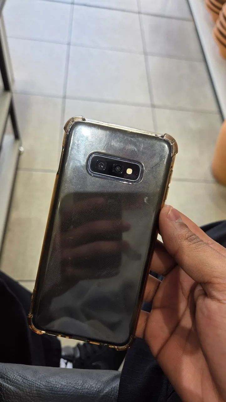 Vendo ou troco galaxy s10e - Foto 3