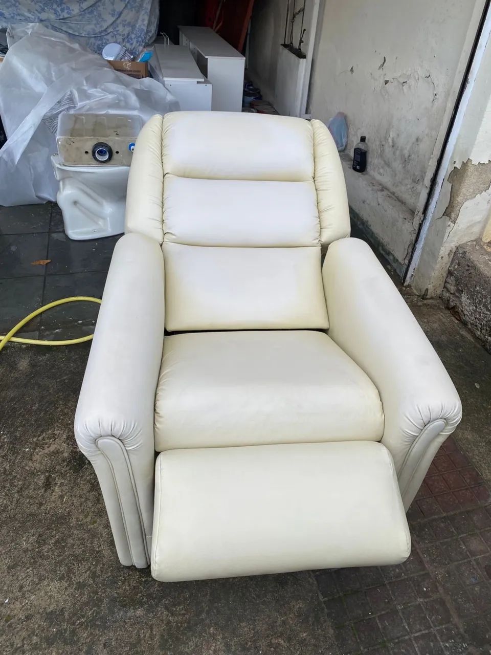 Vendo poltrona do papai em ótimo estado  - Foto 2