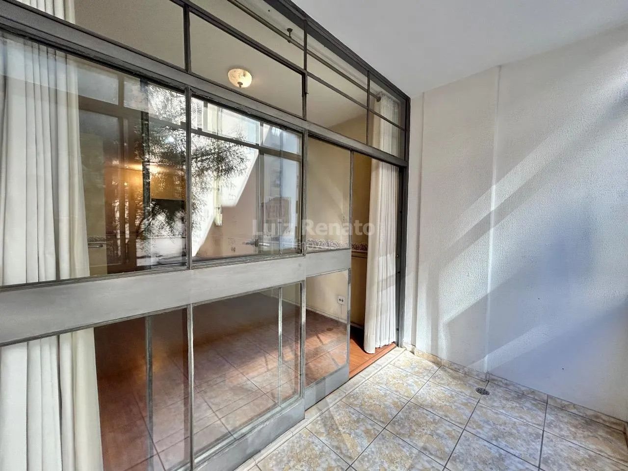 Apartamento à venda no bairro Funcionários - Foto 2