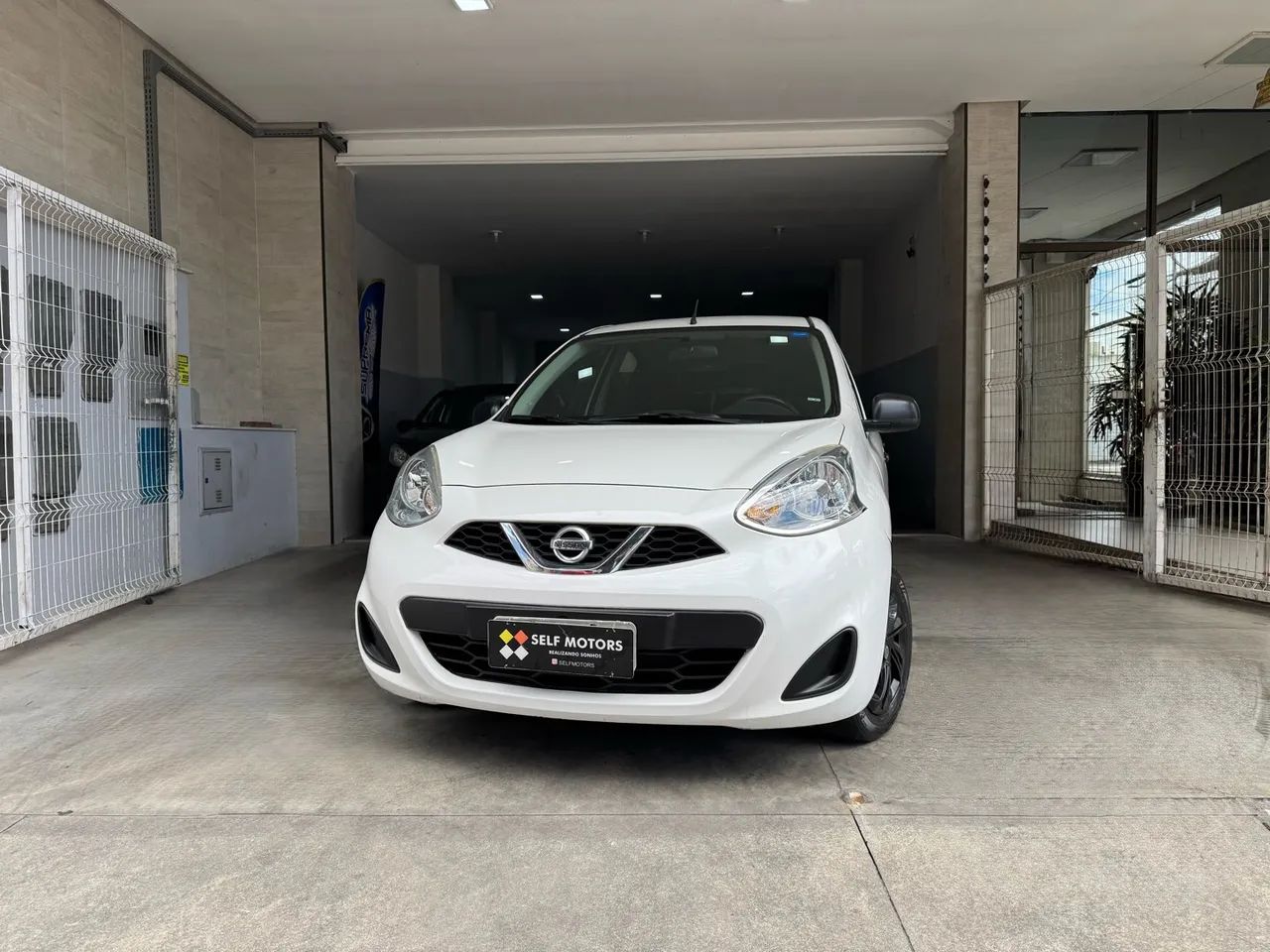 Nissan March 1.0 12V FLEX 5P 2016