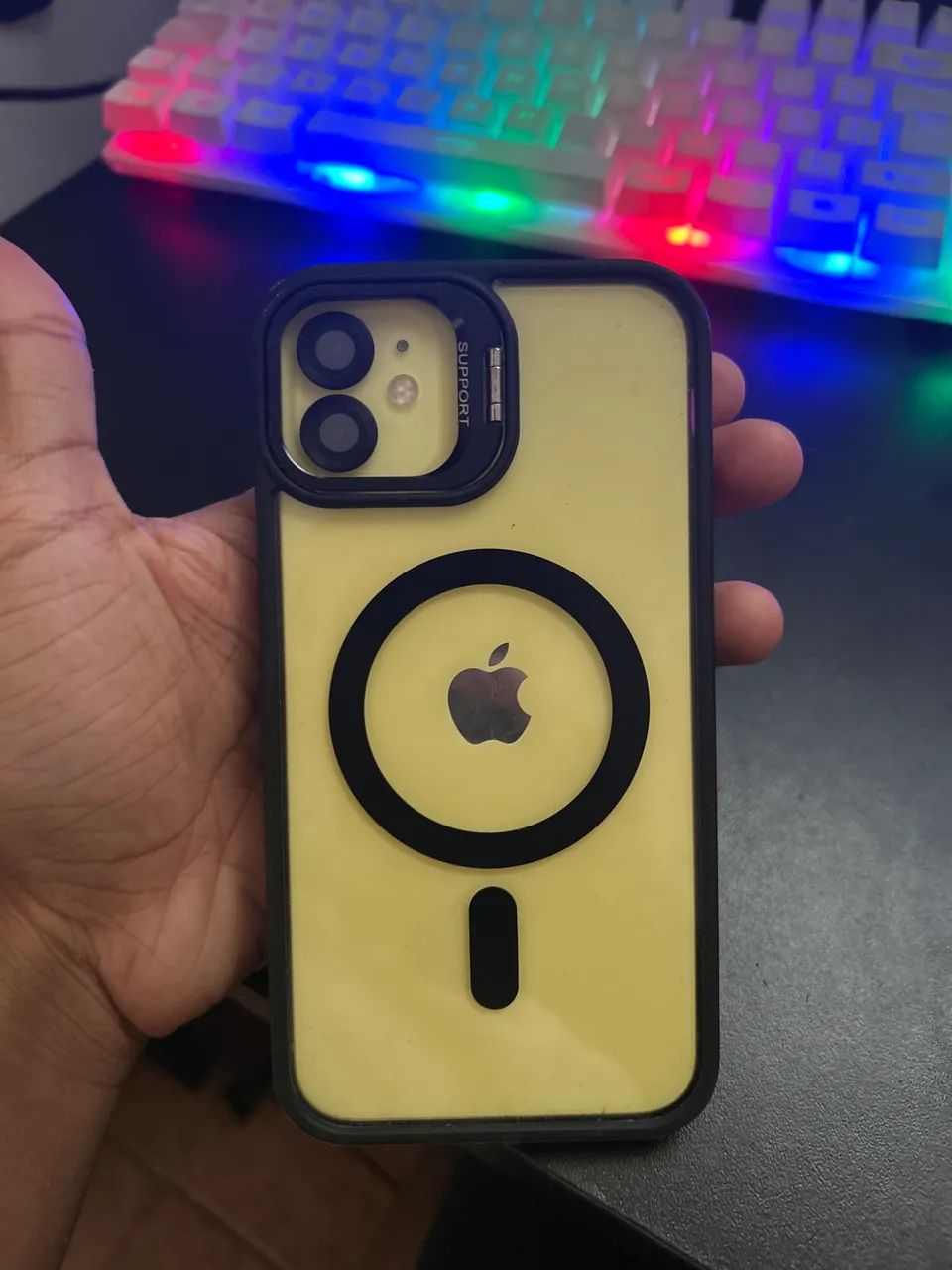 iPhone 11 ? com defeitos ? leia a descrição - Foto 2