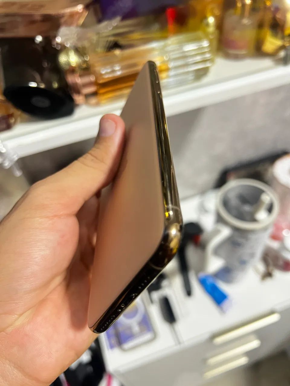 VENDO IPHONE 11 PRO MAX GOLD - Foto 3
