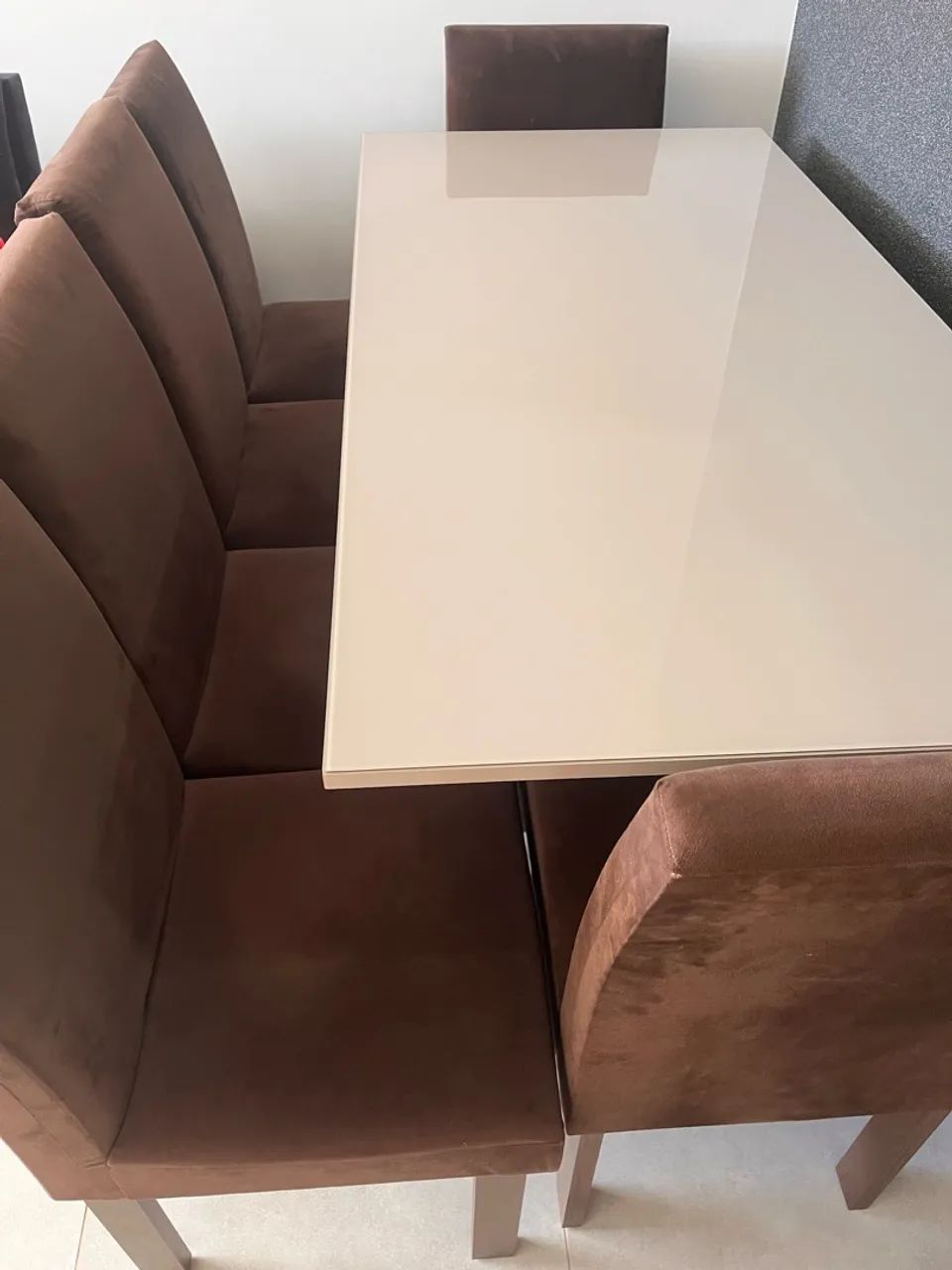 VENDO MESA DE JANTAR COM CADEIRAS! - Foto 3