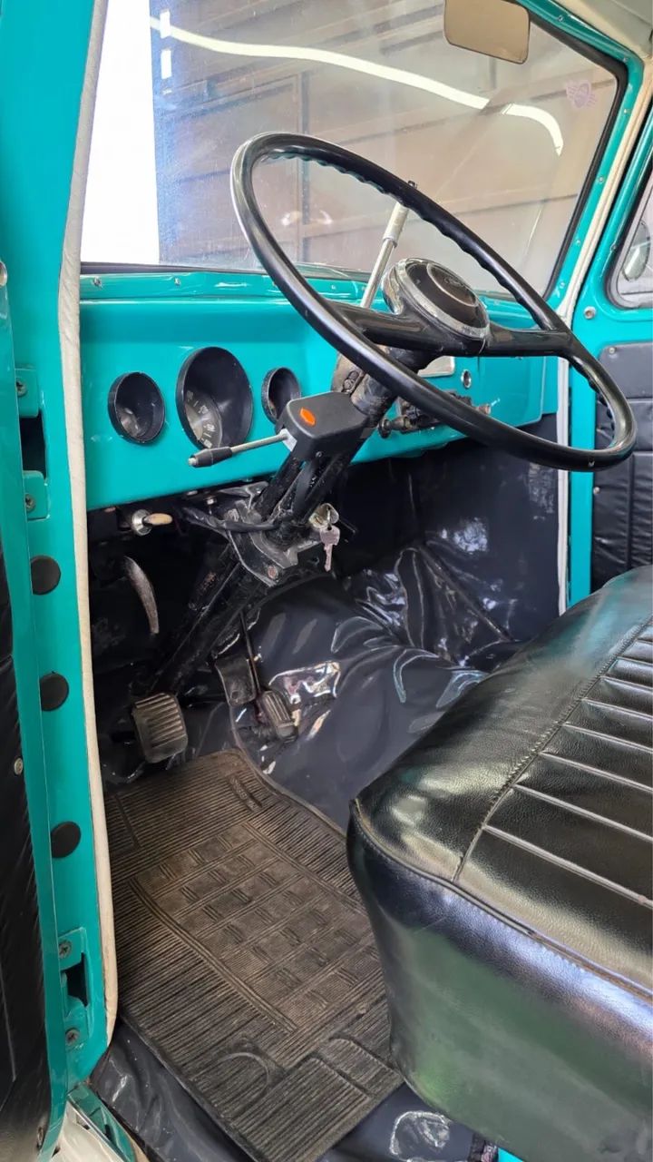 Ford Willys Rural 4X2 1973 - Foto 5