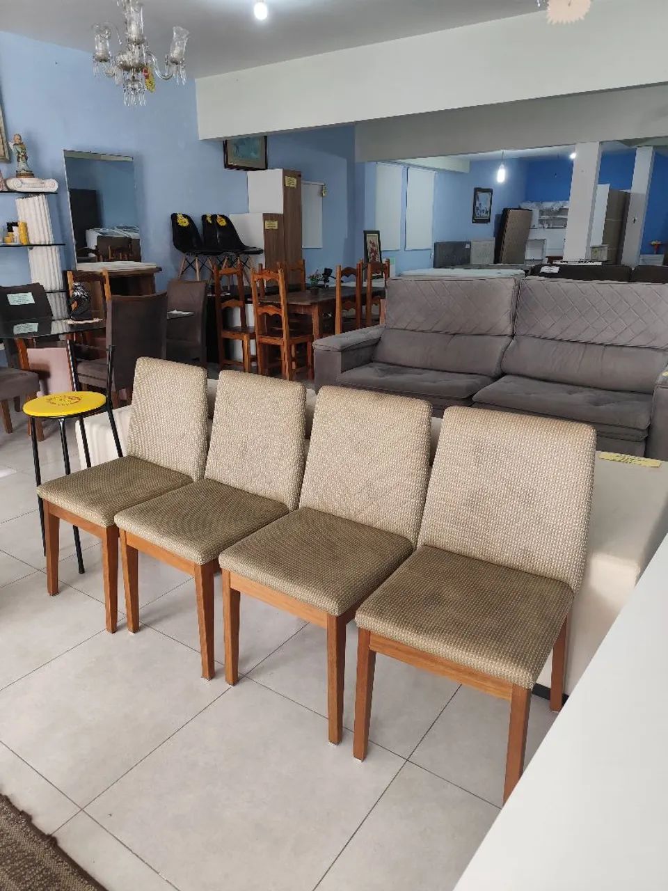 Cadeiras Estofadas R$ 199,00 cada - Foto 3