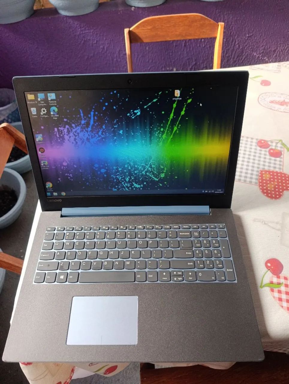 Vendo Notebook Lenovo com SSD de 128  gigas, 4 gigas de RAM ddr4, bateria boa  - Foto 2