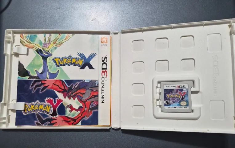 Pokemon Y - Nintendo 3DS - Foto 2