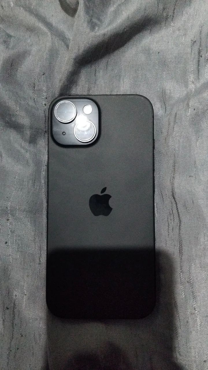 Iphone 15 com tela quebrada - Foto 2