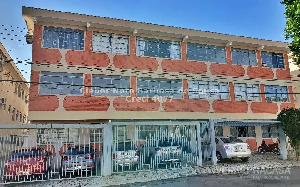VENDO APARTAMENTO TODO REFORMADO NO CENTRO!