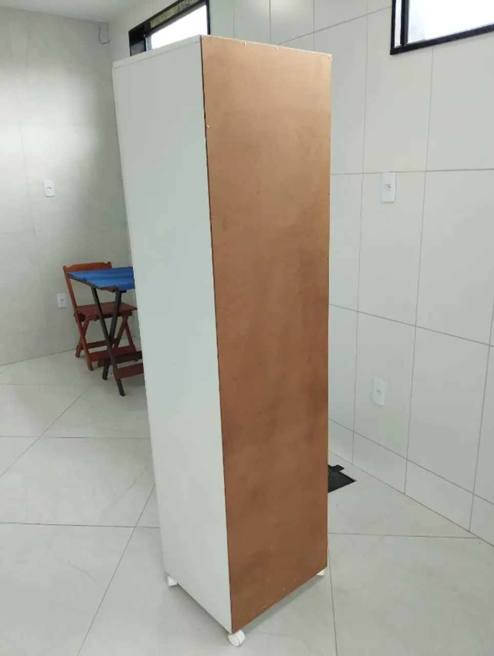 Armário Multiuso Branco com Prateleiras e Rodinhas - 1,71m Excelente Estado - Foto 5