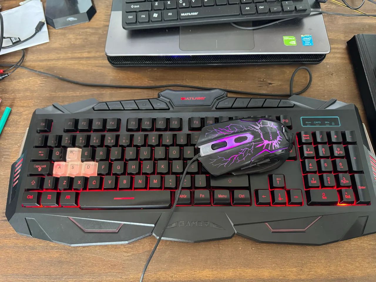 Teclado + Mouse Gamer Multilaser Lightning TC195 - Foto 4