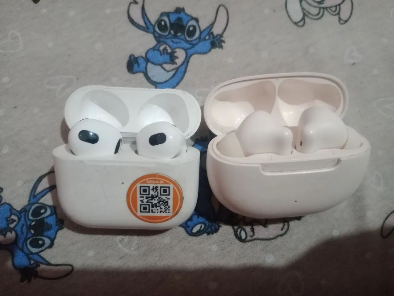 Vendo dois Fone bluetooth, pegando perfeitamente.