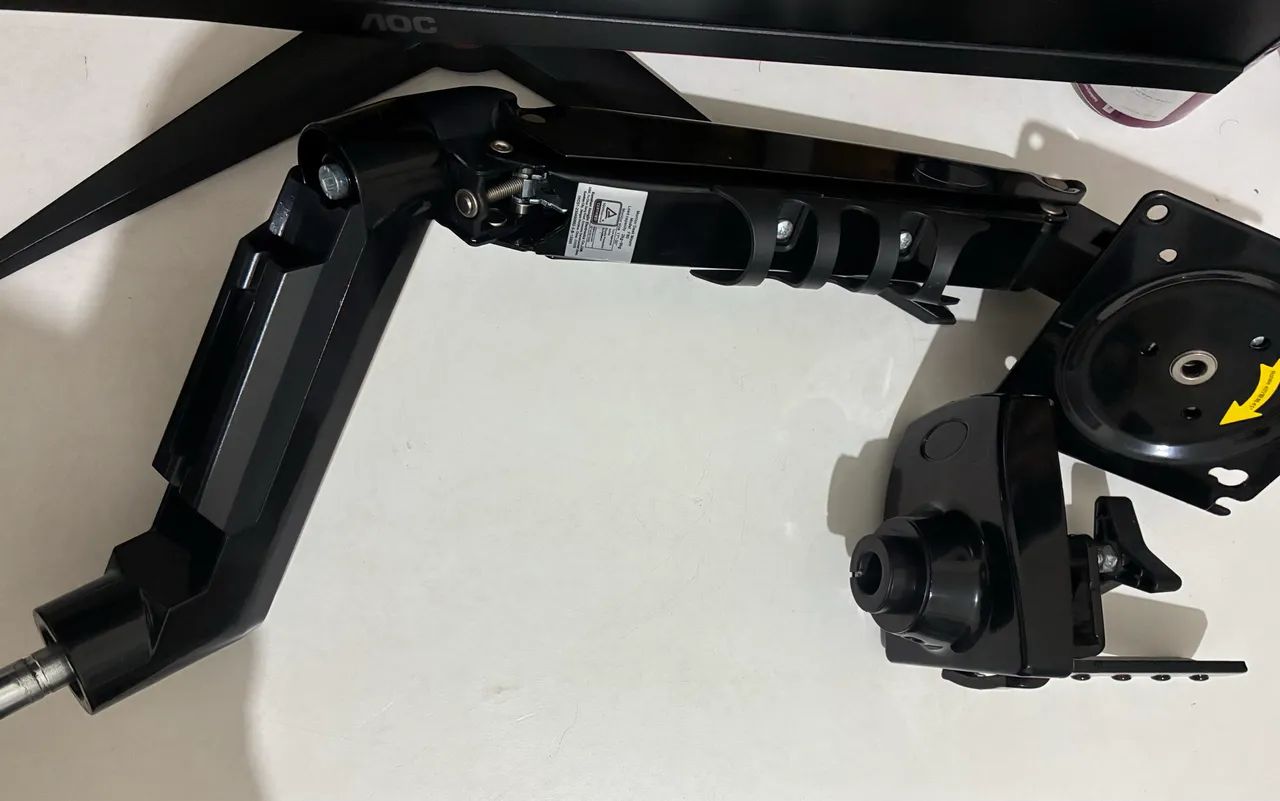 AOC Hero 24 polegadas 144Hz Full HD Gamer  - Foto 5