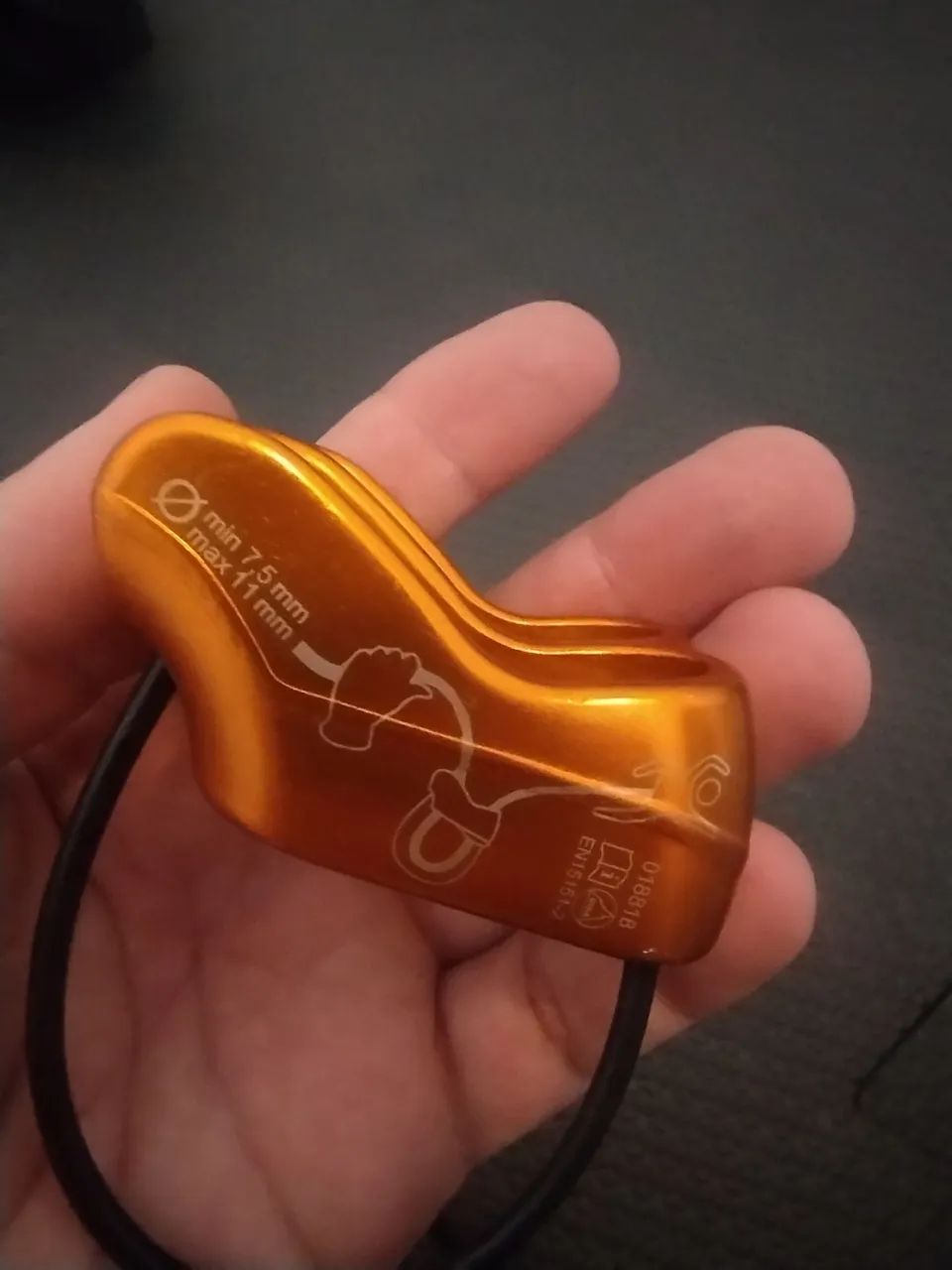 Simond Tubik 2 Sistema de segurança e descensor Laranja