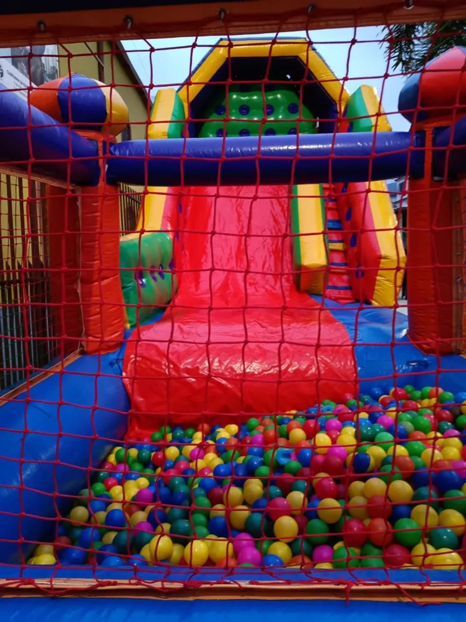 Faço locação de brinquedos inflável 