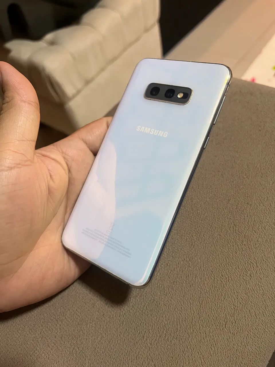 Samsung Galaxy S10e - Foto 2