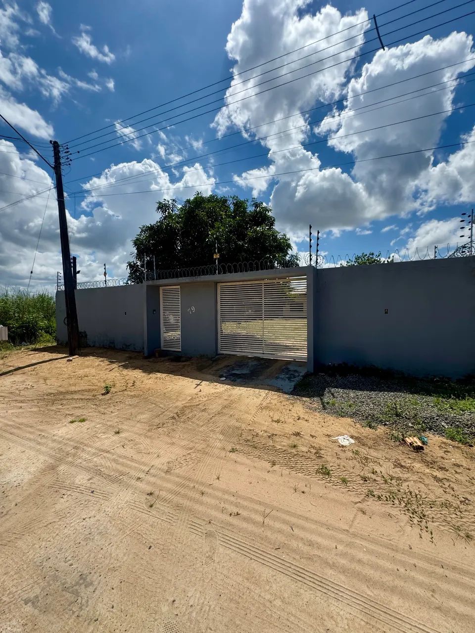 Aluga-se ótima casa no Santa Cecília  - Foto 2