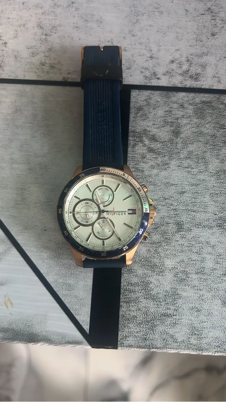  Relógio Tommy Hilfiger 