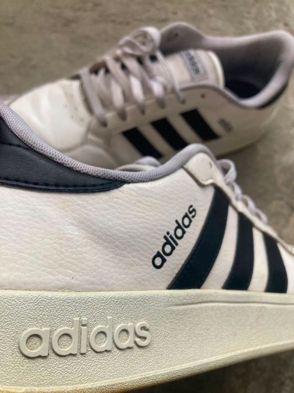 Tênis Adidas 100 pila - Foto 2