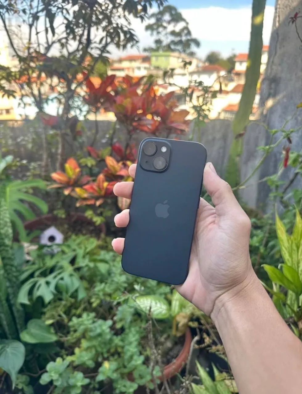 Iphone 15 - 256gb na caixa 