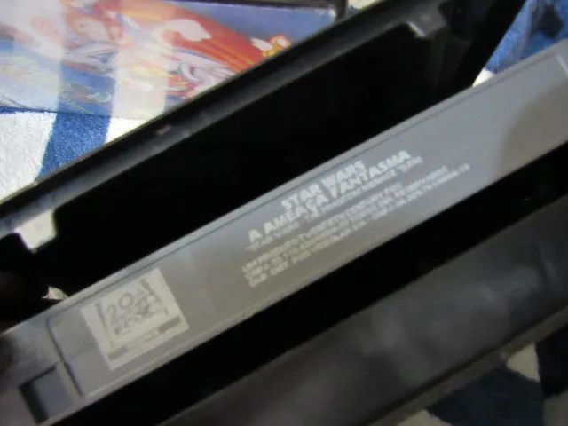 Fita  VHS Star Wars 1 e  Space Jam - Foto 3