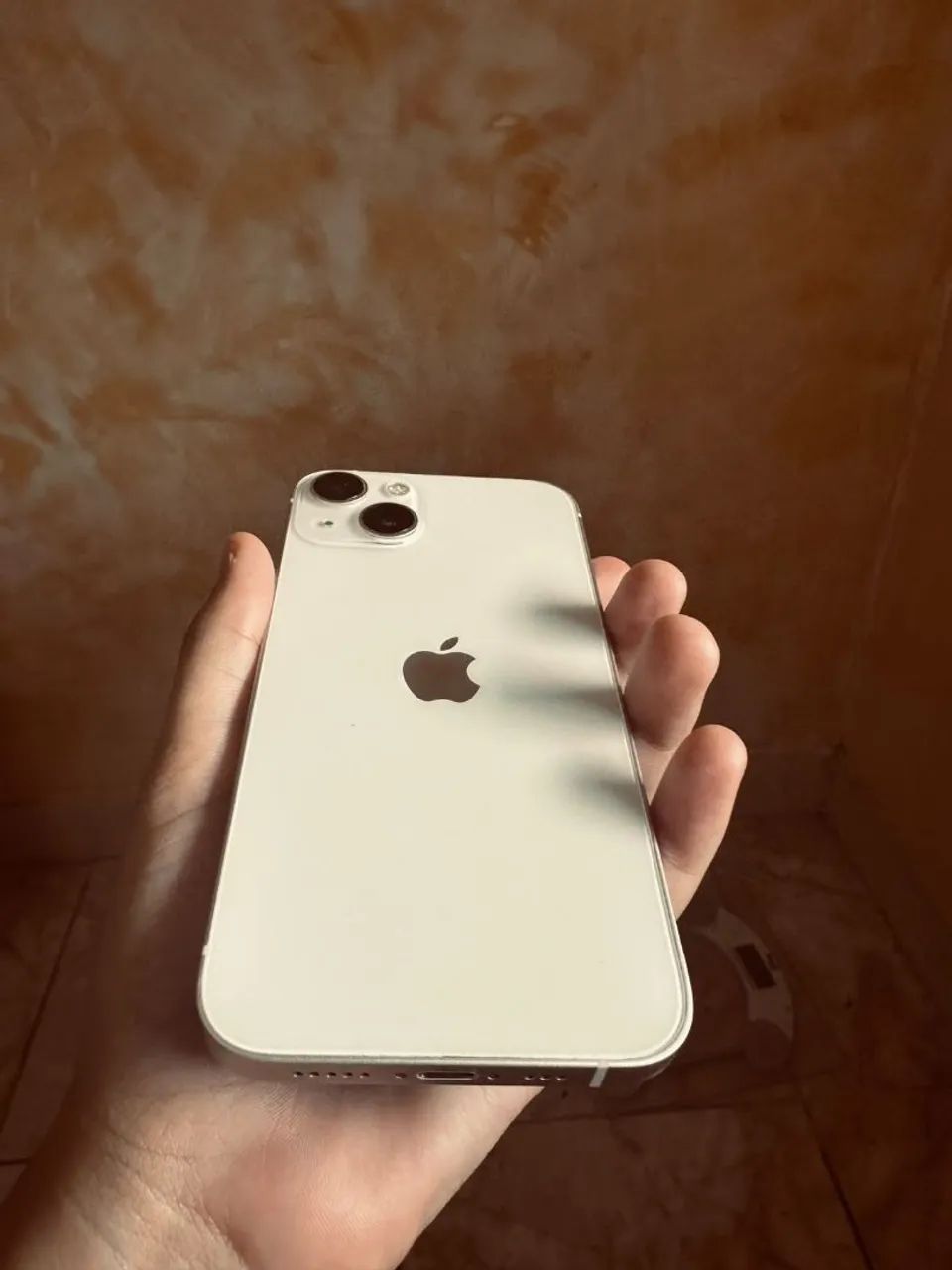 Iphone 13 ótimo estado 128gb poucas marcas de uso 