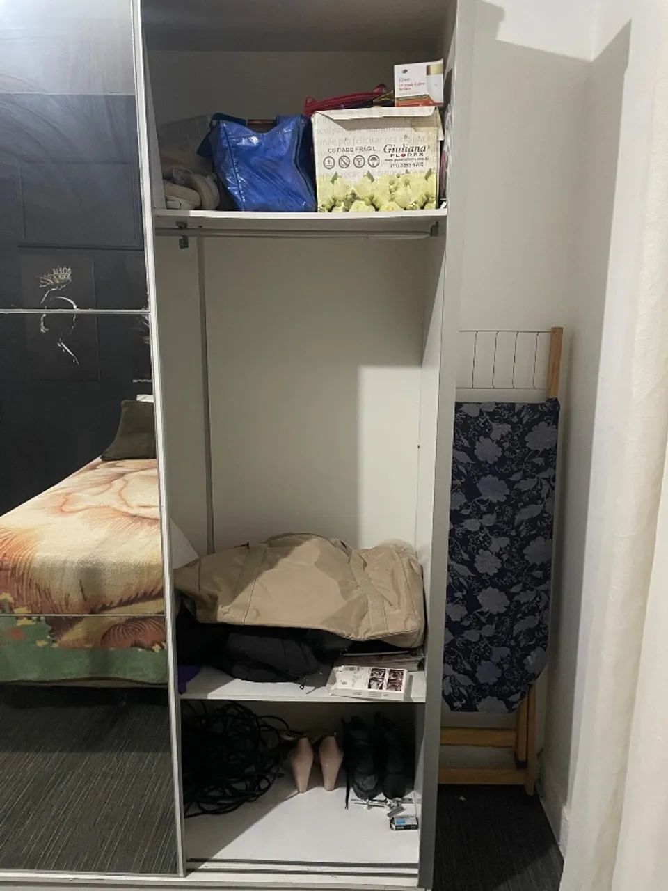 Guarda roupa casal espelhado  - Foto 4