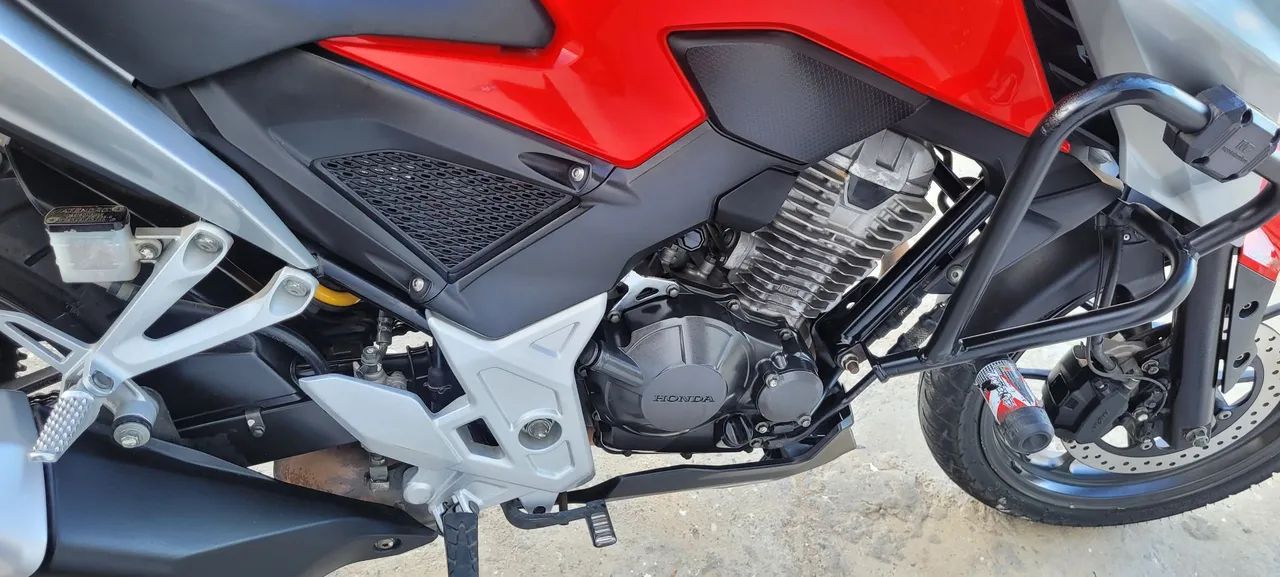 Vende se cb 300 f  - Foto 4