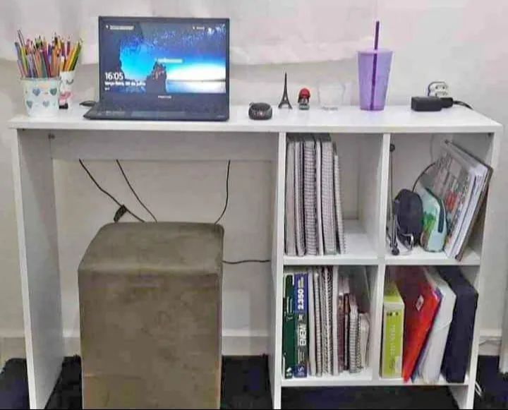 Mesa de Estudo/Escritório  - Foto 2
