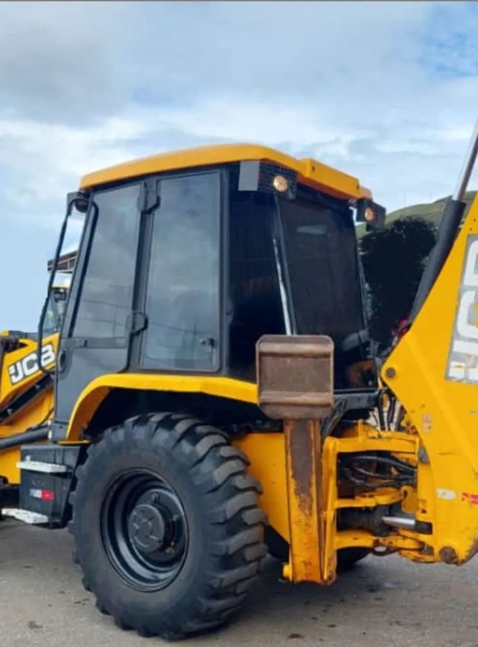 RETROESCAVADEIRA JCB 3CX 2014 - Foto 3