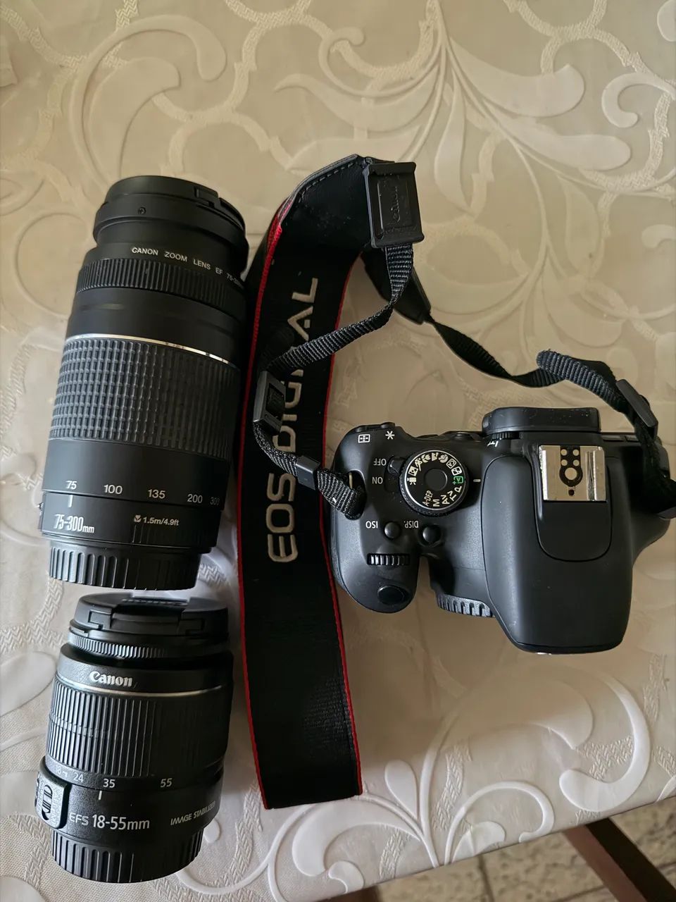 Câmera Canon EOS Rebel T3i