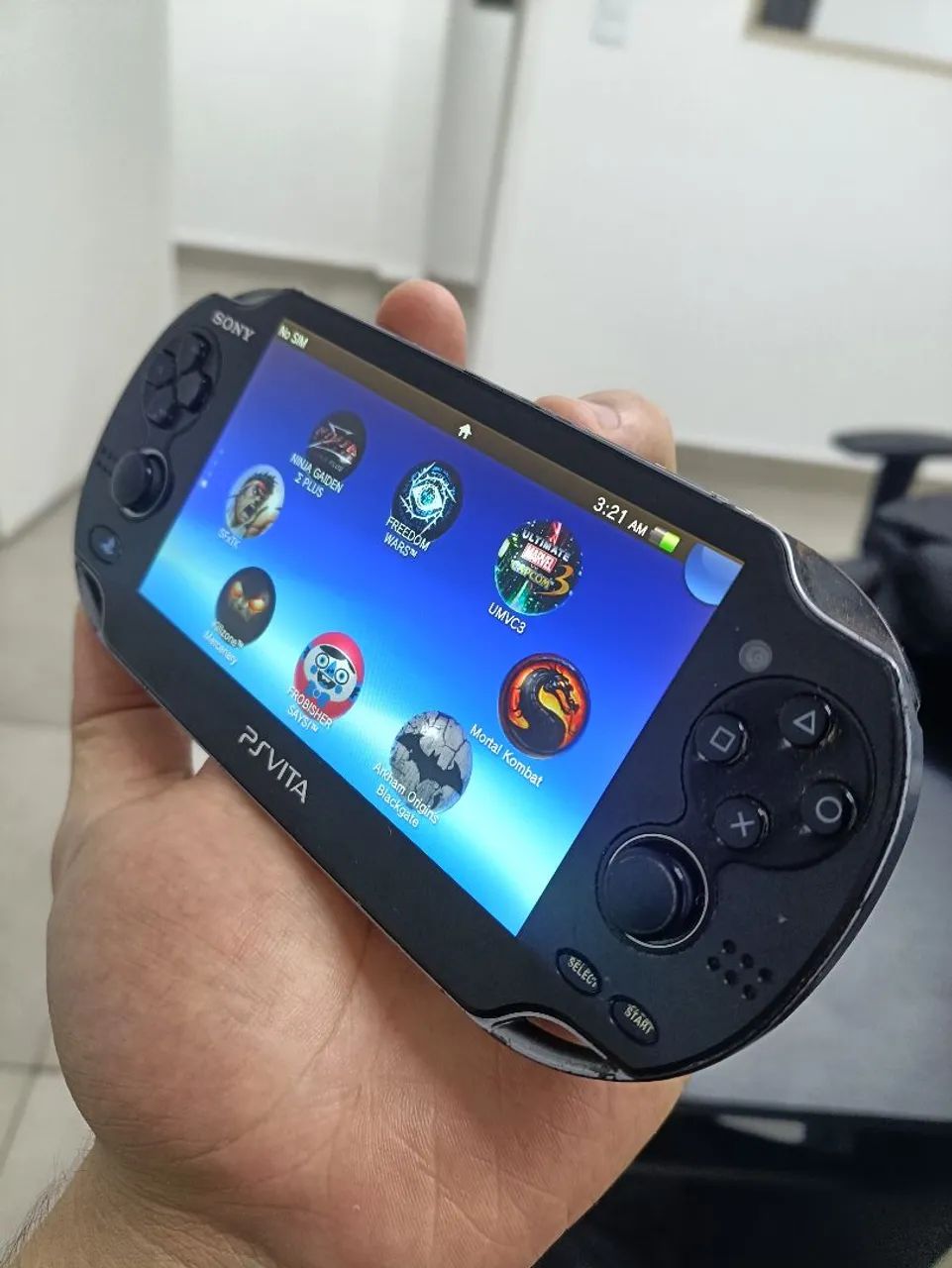 PS VITA OLED + CASE