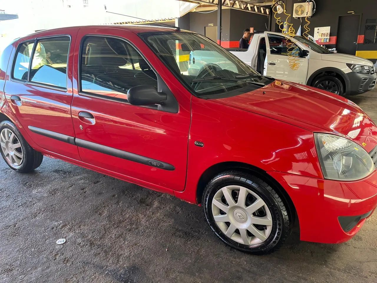 Renault Clio Hi-flex 1.0 16V 5P 2012