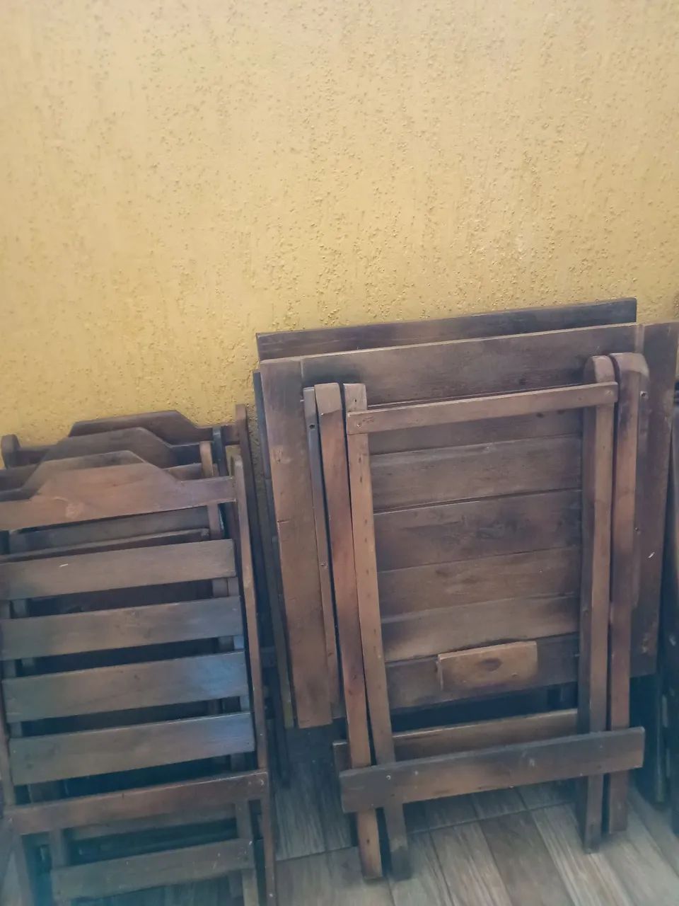 Mesa dobr ável com cadeira  - Foto 2