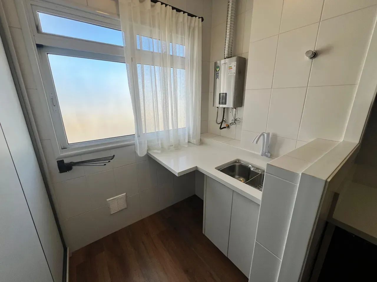 Apto 2 dorm, s/ 1 suite c/1m no bairro Canto - Florianópolis - SC - Foto 4