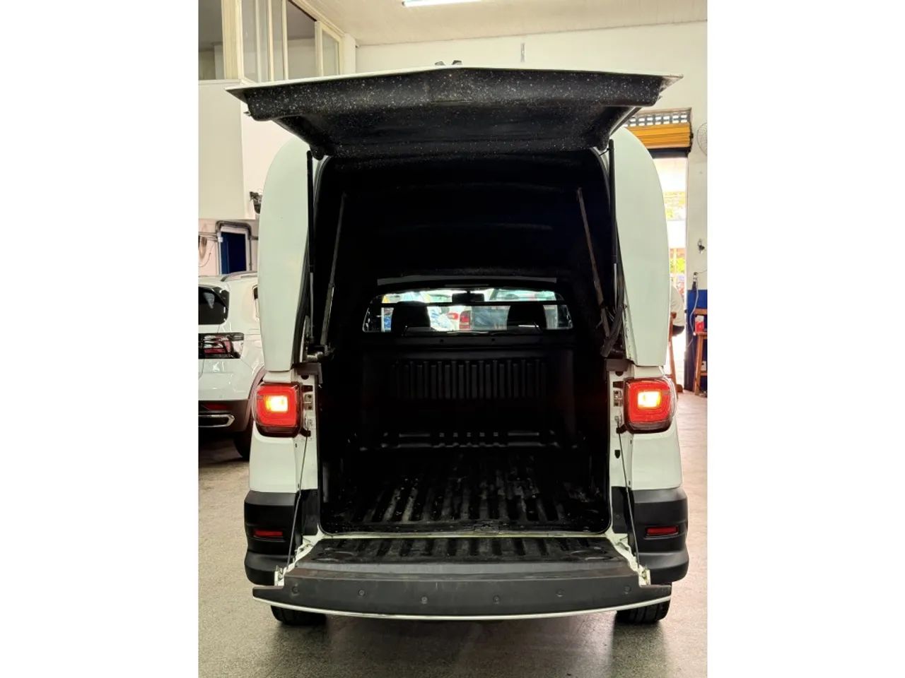 Fiat Strada Endurance 1.3 Flex 8V CS 2024 - Foto 4
