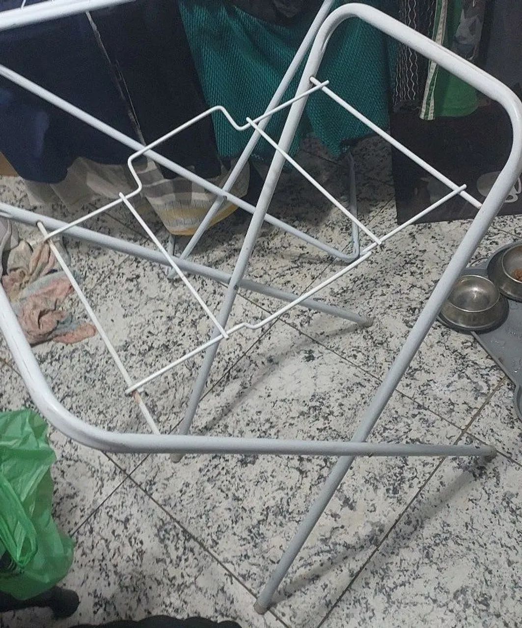 Suporte para banheira de bebê.