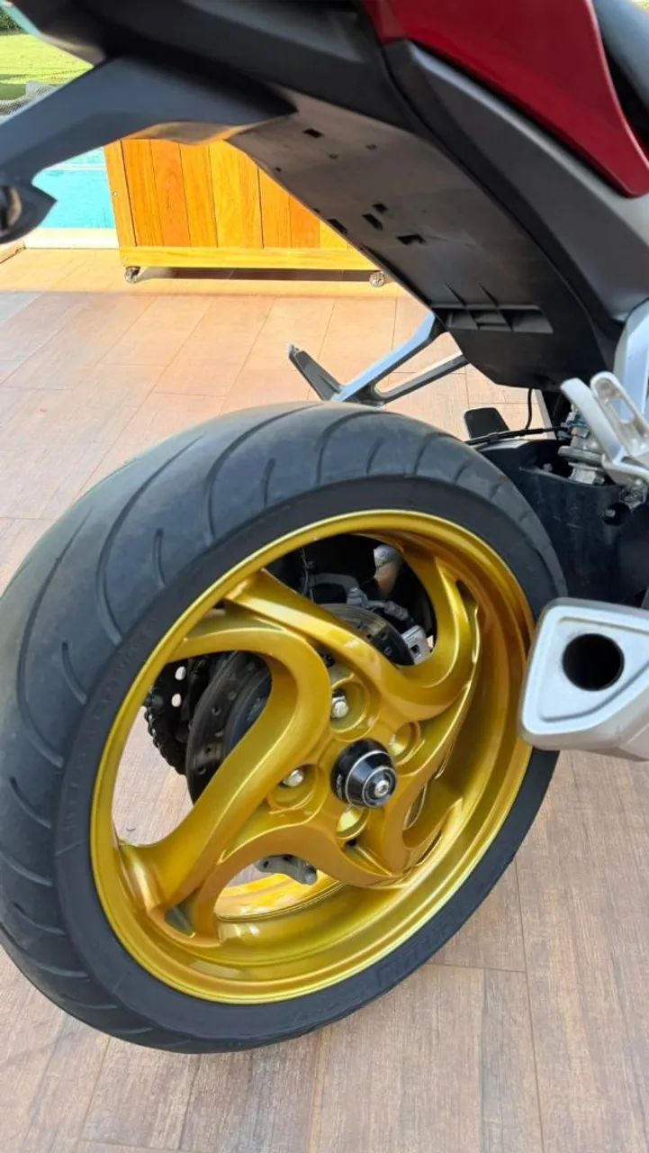 CB 1000 - Foto 5