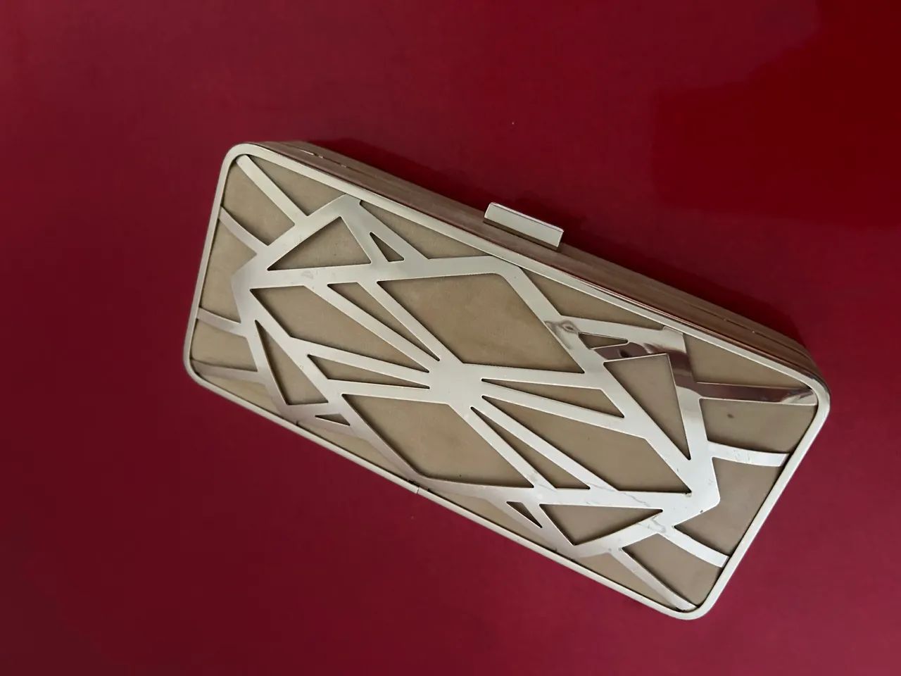 Bolsa clutch com acabamento em veludo - Foto 3