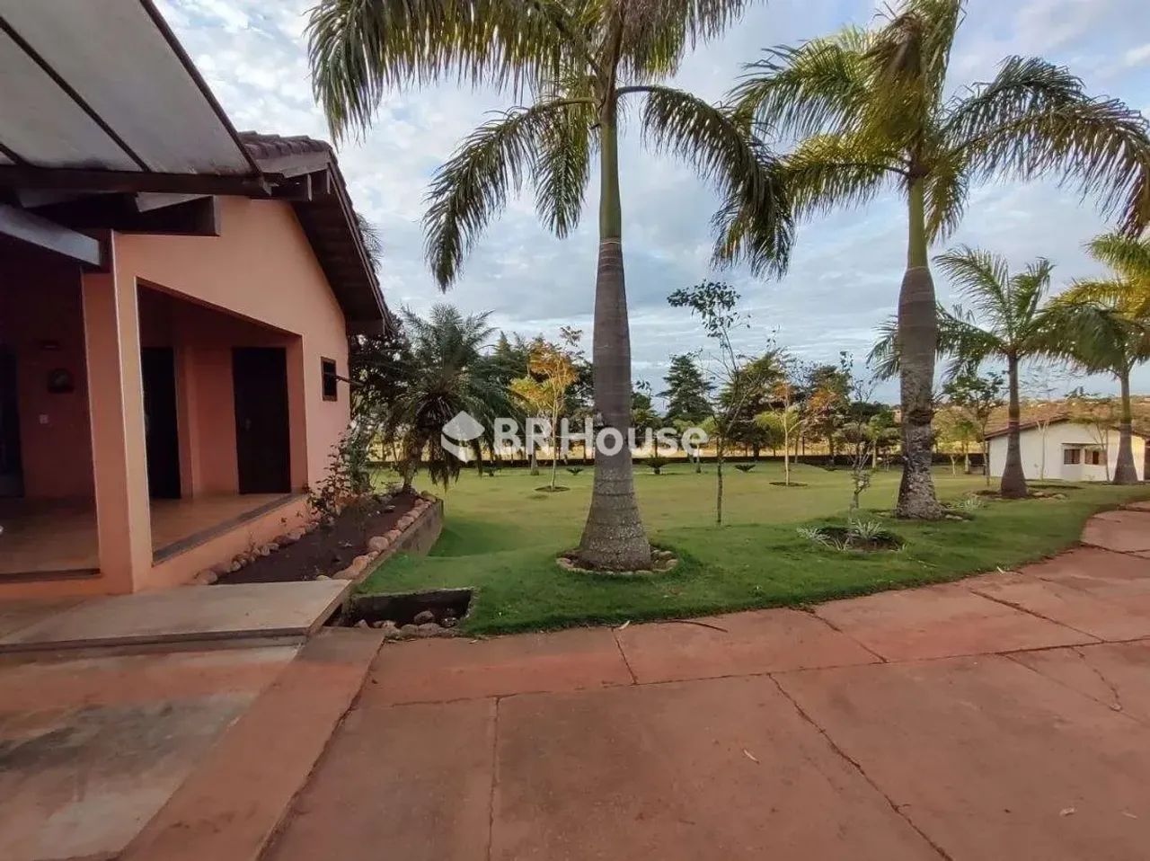 Chapada dos Guimarães | Sobrado 5 quartos, sendo 2 suites - Foto 3