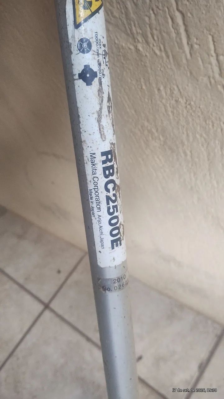 Toçadeira de capim Makita  - Foto 2