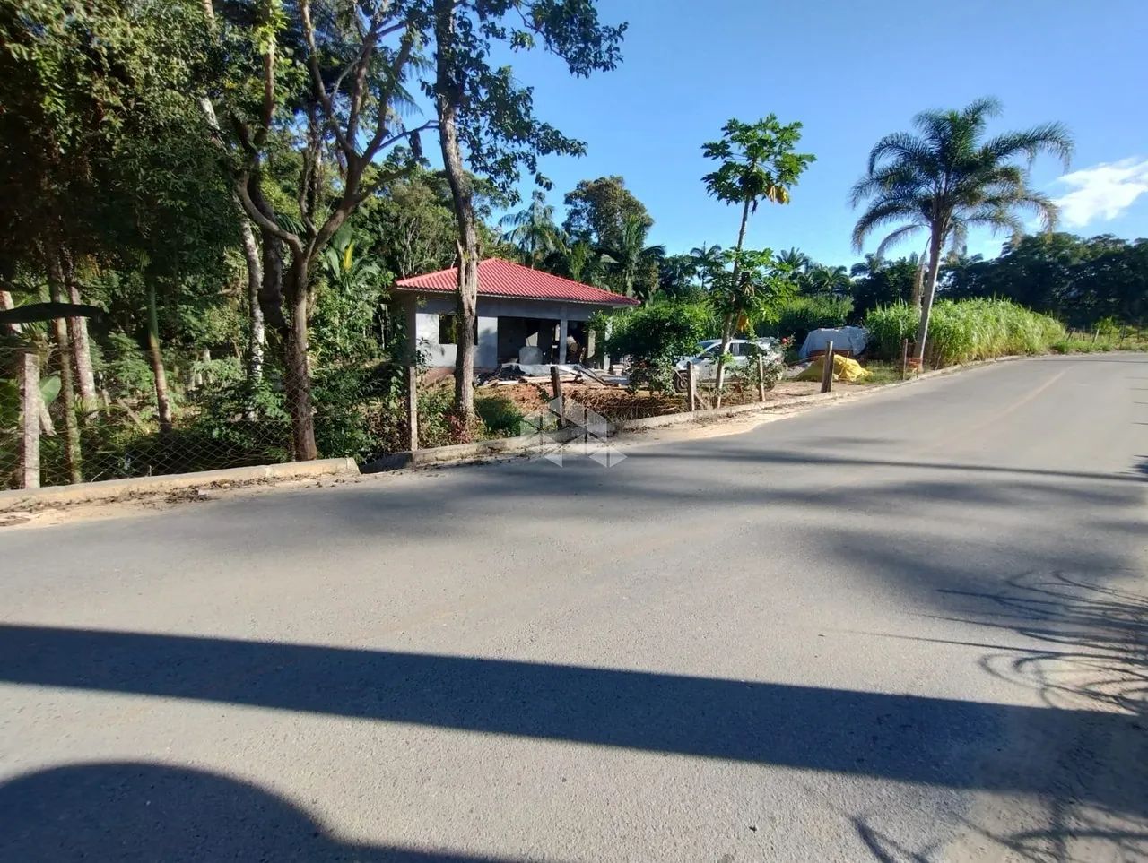 Sítio de 3.2 Hectares com 2 Casas e Abundância de Água em Biguaçu - Foto 5