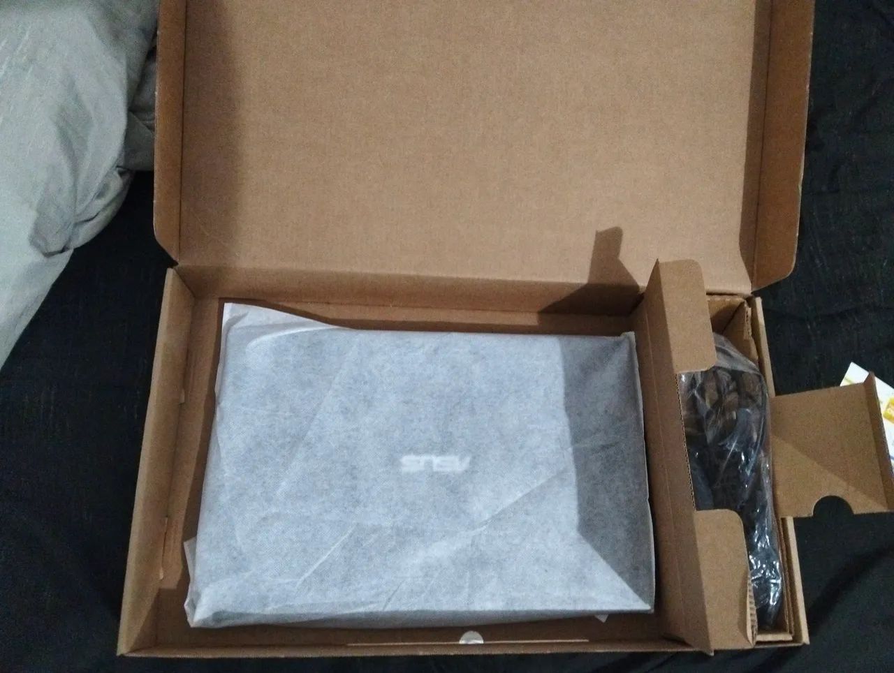 Notebook ASUS VivoBook E510KA Impecável + Caixa Original - Foto 5