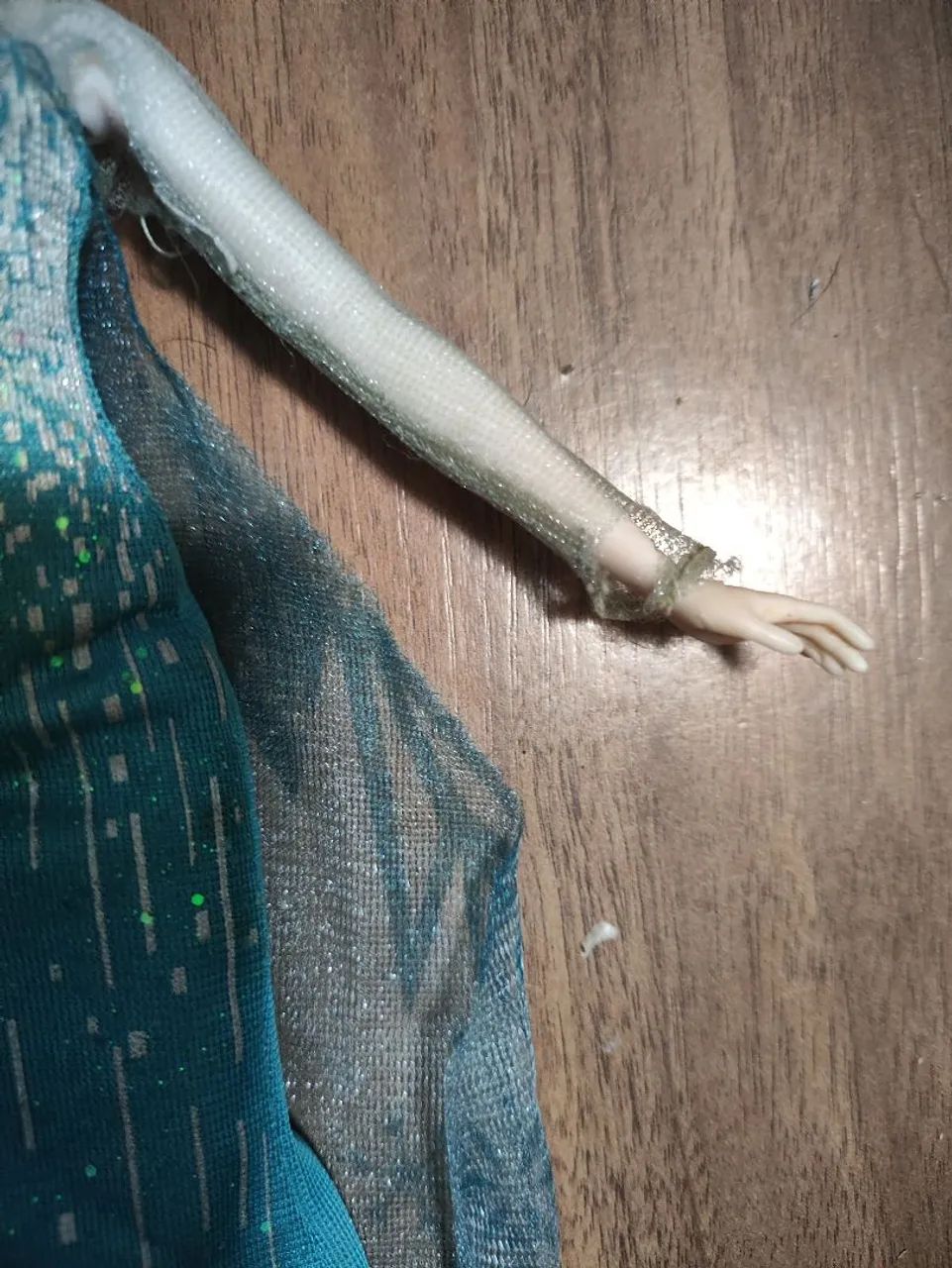 Boneca Elsa Frozen 2014 Usada. - Foto 4